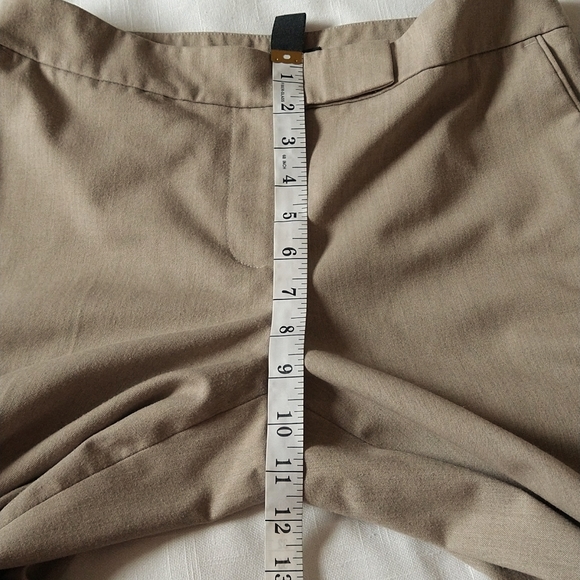 White House Black Market Tan Flare Leg Pants Size 4R - Picture 12 of 14
